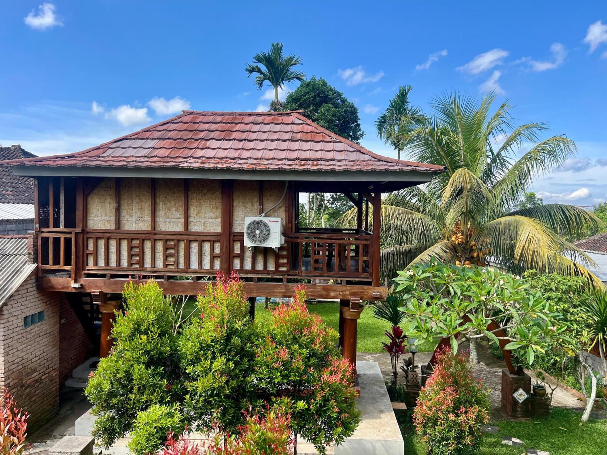 Bello Bungalow Batukliang Luaran gambar